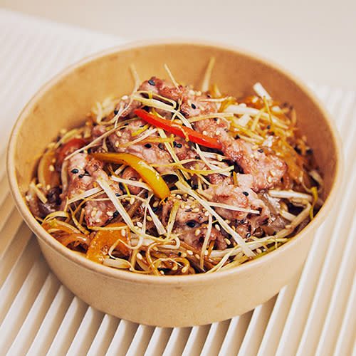 Noodle Saltato Con Gamberi O Manzo O Maiale