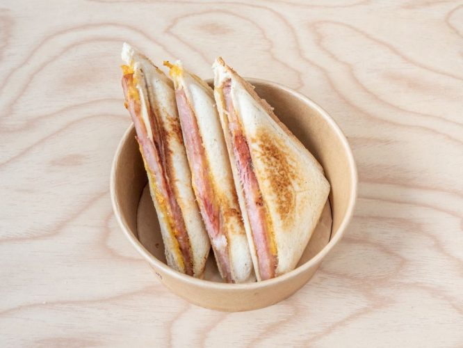 Jaffle Con Formaggio E Prosciutto
